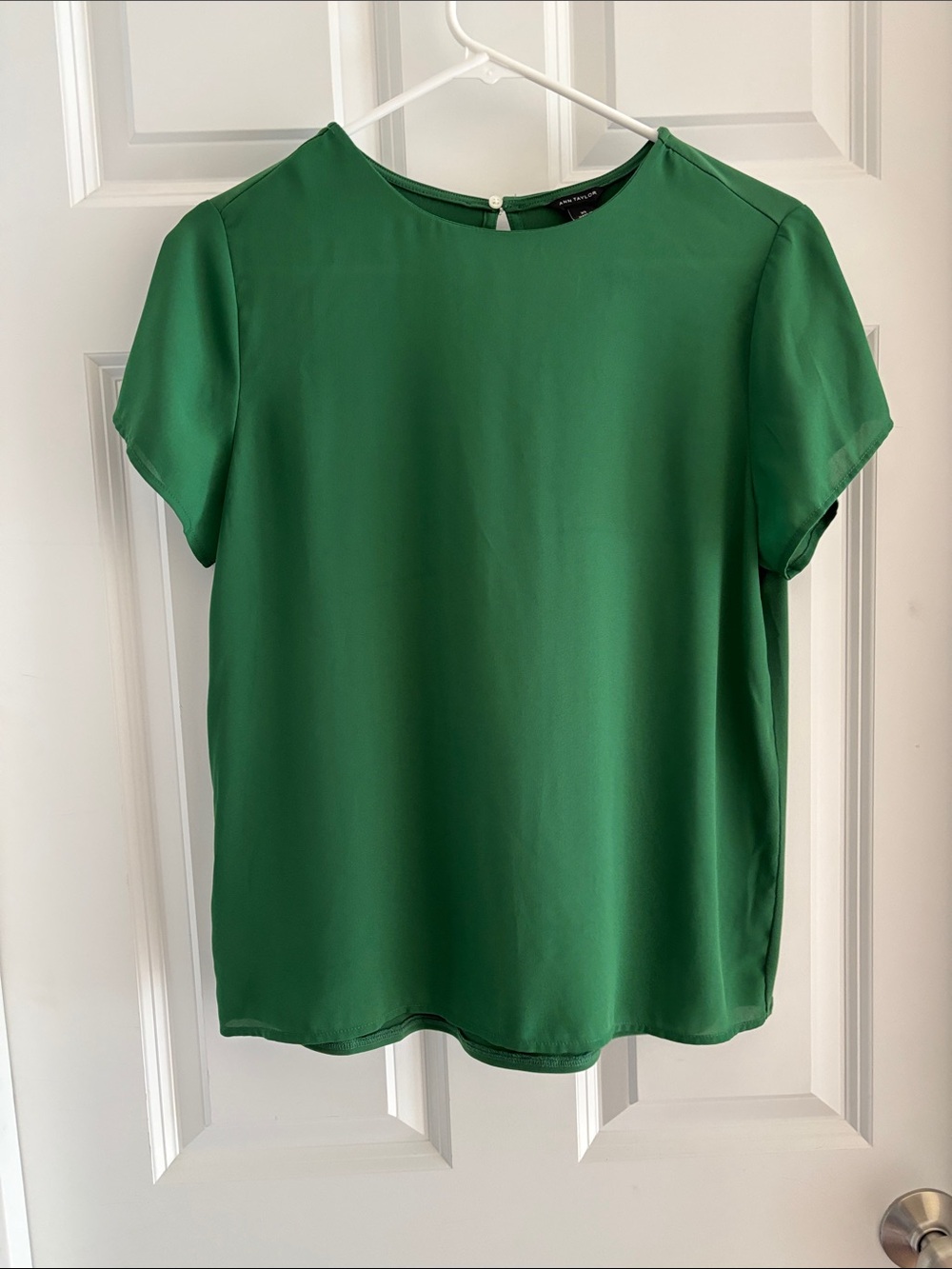 Ann Taylor Emerald Green Short Sleeve Blouse
